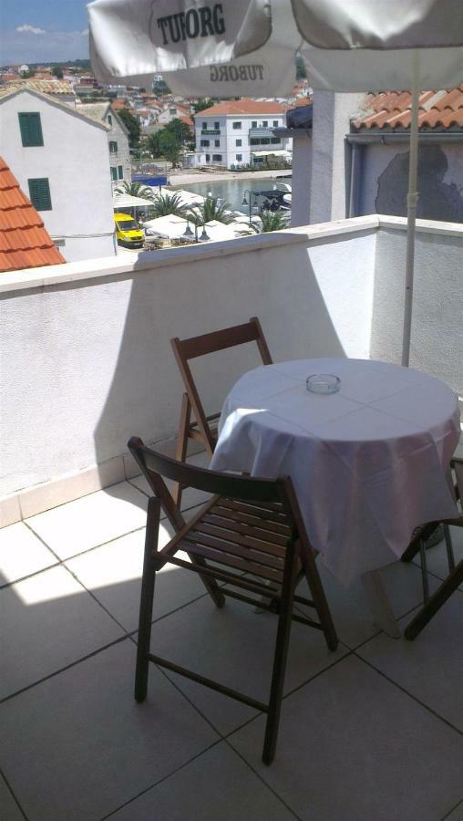 Tutini Dvori Primošten Exterior foto